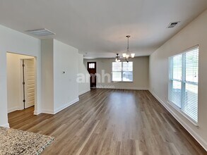 5532 Central Grove Sq in Nashville, TN - Building Photo - Building Photo