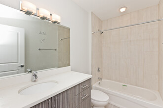 2618 N Rockwell St, Unit 2R in Chicago, IL - Building Photo - Building Photo