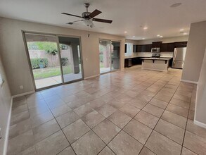 3541 Buckingham Ave in Clovis, CA - Building Photo - Building Photo