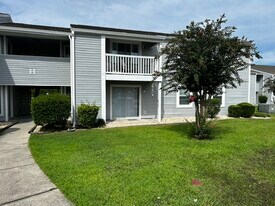 1356 Glenns Bay Rd, Unit J207 in Myrtle Beach, SC - Building Photo