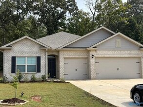 105 High Leaf Dr in Harvest, AL - Building Photo - Building Photo