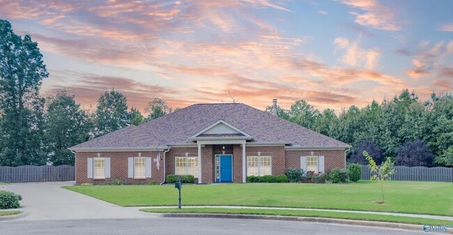 property at 110 Windledge Pl
