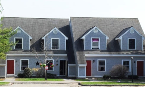 Fieldcrest Apartments in Rockland, ME - Building Photo