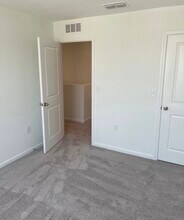 8620 Sportsman Lp in Groveland, FL - Building Photo - Building Photo