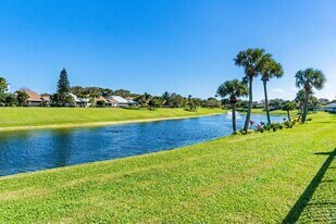 247 River Park Dr in Jupiter, FL - Building Photo