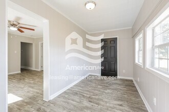 675 Hammett Store Rd in Lyman, SC - Foto de edificio - Building Photo