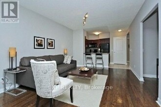 235-1235 Sherway Gardens Rd in Toronto, ON - Building Photo - Building Photo