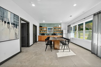 The Tatum Apartments in Charlotte, NC - Foto de edificio - Building Photo