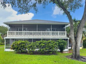 7556 Stirling Rd in Hollywood, FL - Building Photo - Building Photo