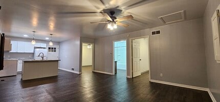 104 N Main St in Princeton, IL - Building Photo - Building Photo