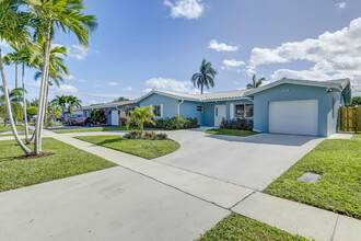 408 SE 2nd St in Deerfield Beach, FL - Building Photo - Building Photo