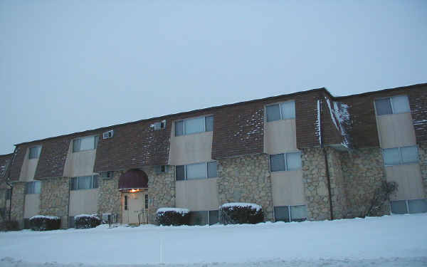 Cedar Green Apartments in Crest Hill, IL - Building Photo - Building Photo