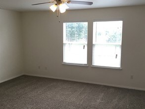 9451 W Portola Dr in Boise, ID - Foto de edificio - Building Photo