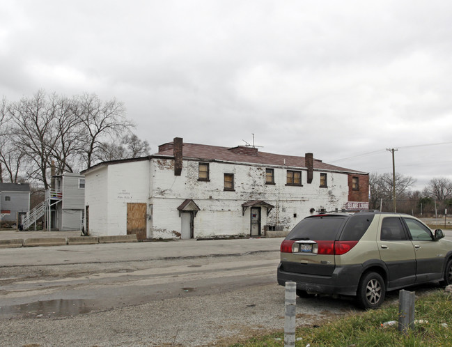 3327 W 135th St in Robbins, IL - Building Photo - Building Photo