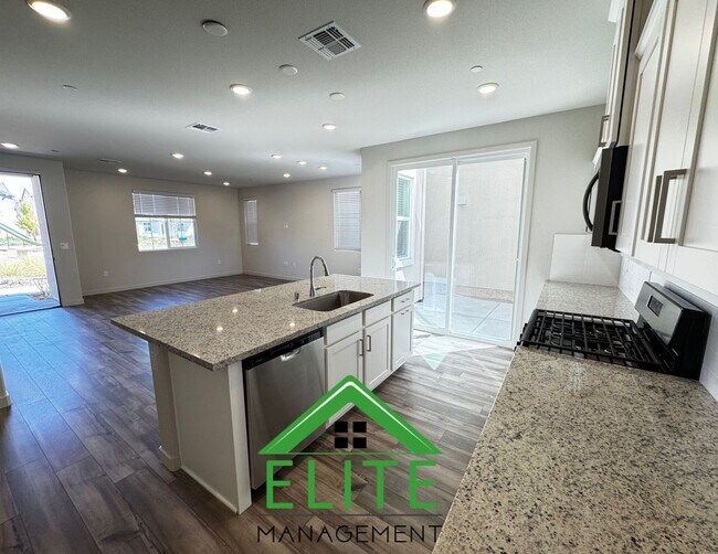 750 Salt River Ln in West Sacramento, CA - Building Photo - Building Photo