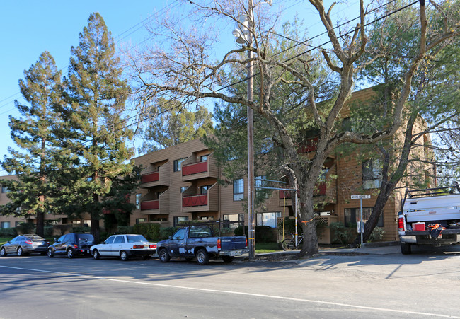 Le Boulevard Apartments