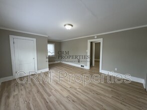 301.5 N Temple Ave in Indianapolis, IN - Foto de edificio - Building Photo
