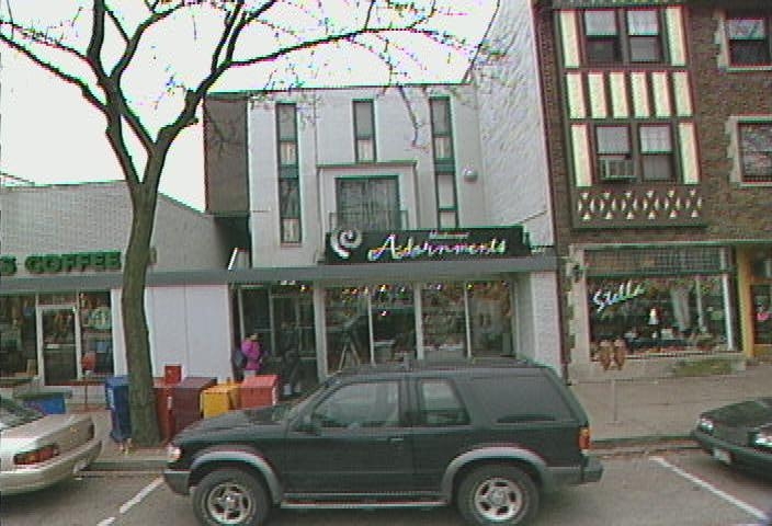 2114 Central St in Evanston, IL - Foto de edificio