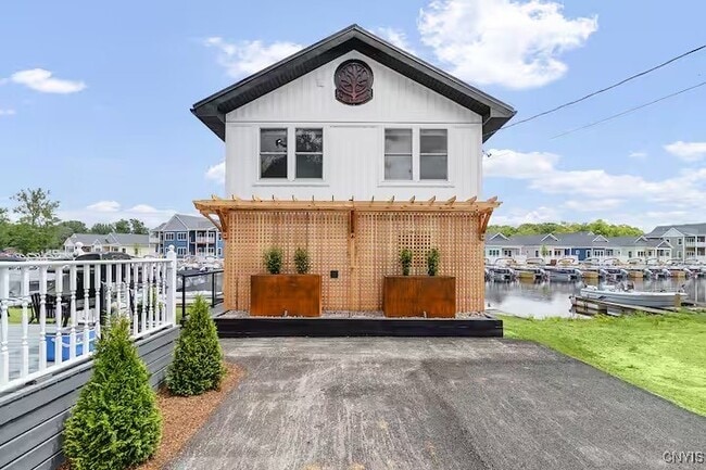 property at 1004 Clifford Ave