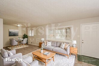 5602 Culver St in Indianapolis, IN - Foto de edificio - Building Photo