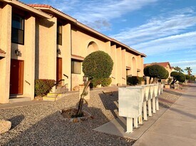 2085 Mesquite Ave in Lake Havasu City, AZ - Building Photo
