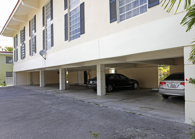 49 Navarre Ave in Coral Gables, FL - Building Photo - Building Photo