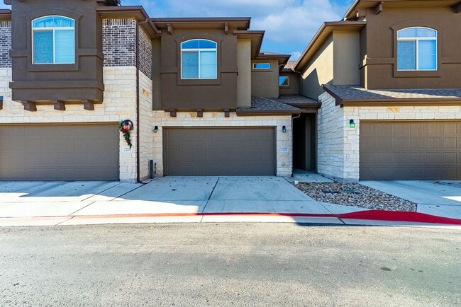 property at 2880 Donnell Dr