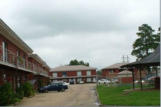 Contempo Apartments in West Monroe, LA - Foto de edificio - Building Photo