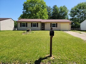 1353 New Field Ln in Indianapolis, IN - Building Photo