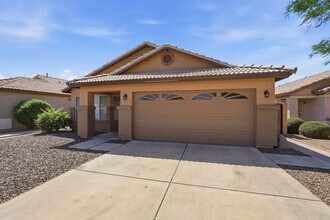 8621 W Shaw Butte Dr in Peoria, AZ - Building Photo - Building Photo