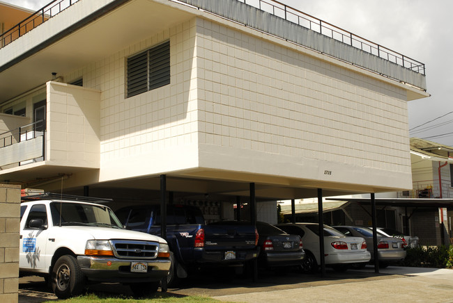 1728 Nanea St in Honolulu, HI - Foto de edificio - Building Photo