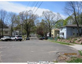 76 Revere St in New Haven, CT - Building Photo - Other