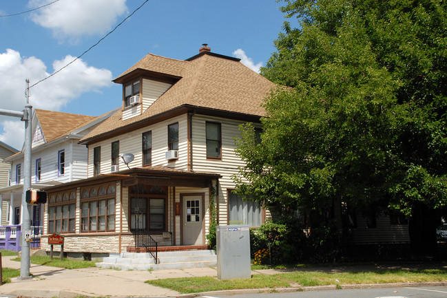 459-461 East St in Bloomsburg, PA - Foto de edificio - Building Photo