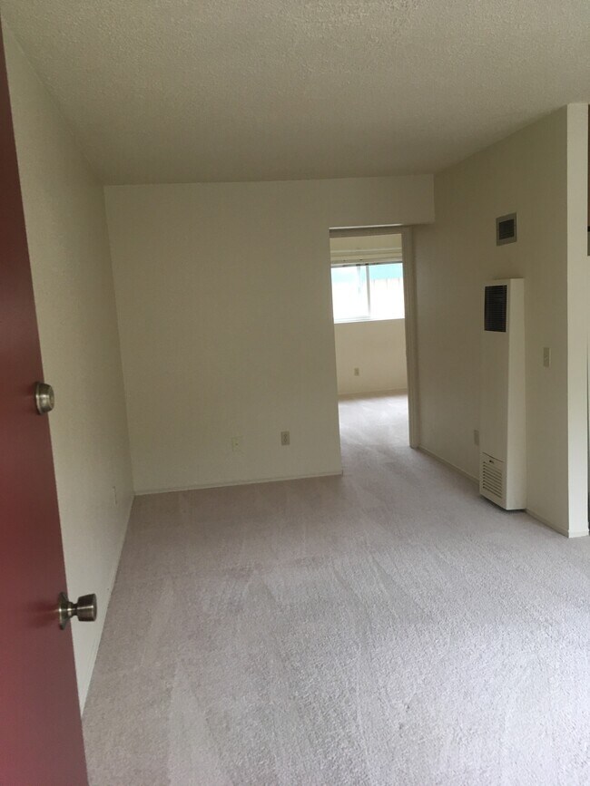 1100 McClellan Ave Apartments and Nearby Monterey Apartments For Rent