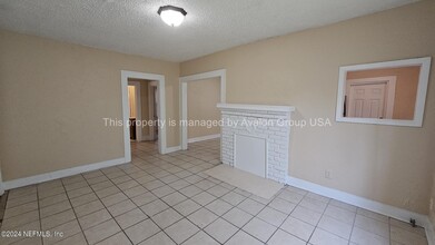 615 E 60th St in Jacksonville, FL - Building Photo - Building Photo