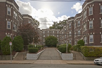 Lorraine Terrace Apartments in Allston, MA - Foto de edificio - Building Photo