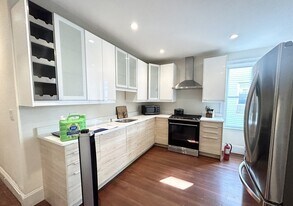 692 Columbia Rd in Boston, MA - Building Photo