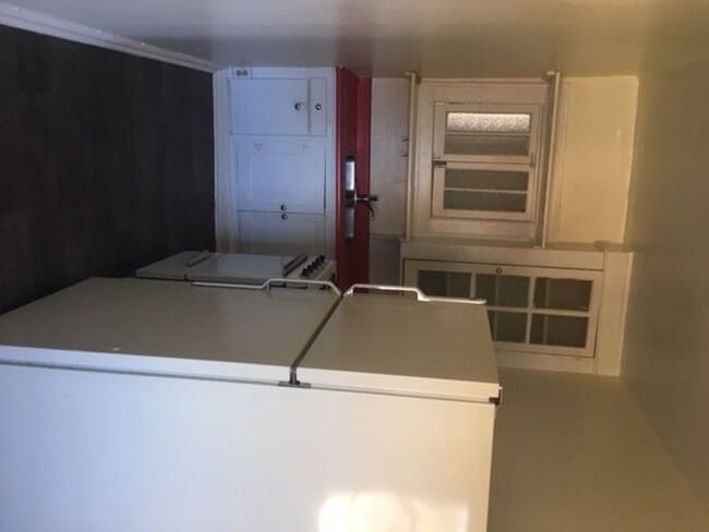 property at 1500 S Walnut St