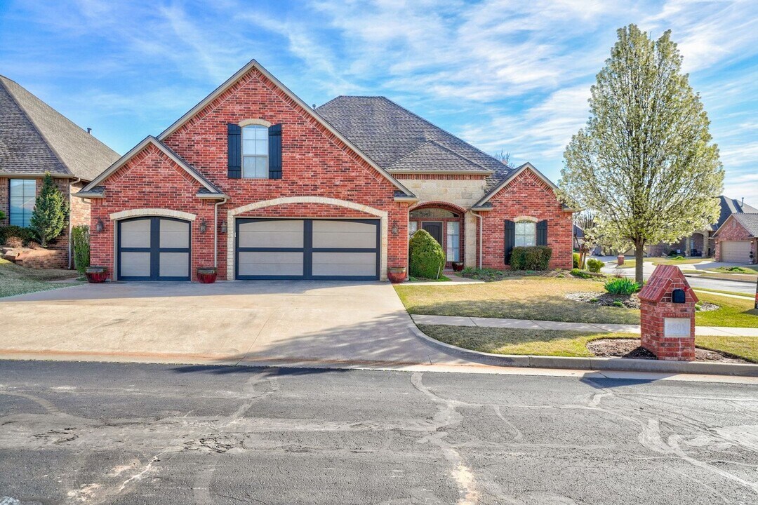 4601 NW 162nd Ct in Edmond, OK - Building Photo
