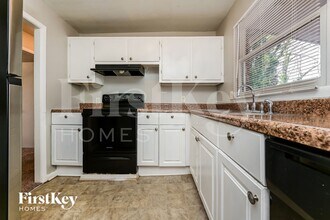 2227 Westover Dr in East Point, GA - Building Photo - Building Photo