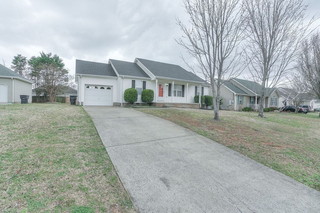 1914 Kenmare Ct in Murfreesboro, TN - Building Photo