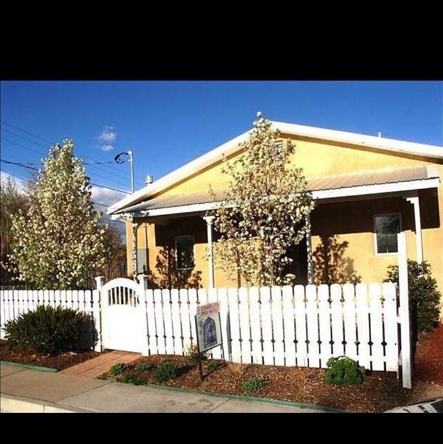 1023 1/2 Santa Fe Ave SW in Albuquerque, NM - Building Photo