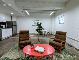 3100 Gillham Plaza in Kansas City, MO - Building Photo