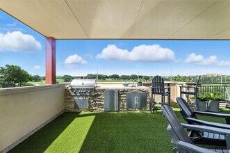 101 Decker Dr in Irving, TX - Building Photo - Building Photo