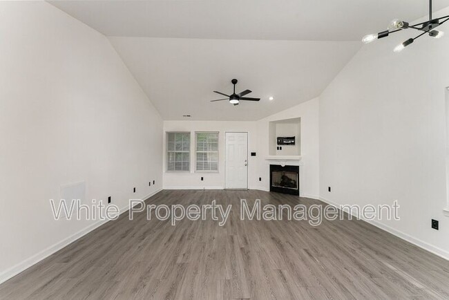 1900 Holly St in Charlotte, NC - Building Photo - Building Photo