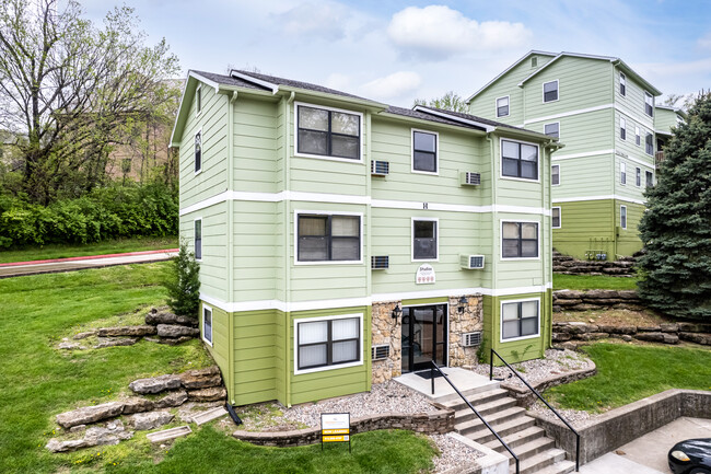 Sunrise Terrace in Lawrence, KS - Foto de edificio - Building Photo