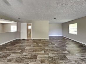 951 Turtle Creek Dr S in Jacksonville, FL - Building Photo - Building Photo