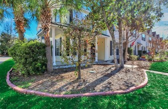 77 Regent Ave in Bluffton, SC - Building Photo - Building Photo