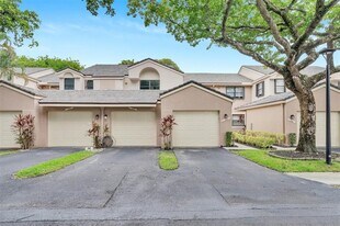 132 NW 98th Terrace in Plantation, FL - Building Photo