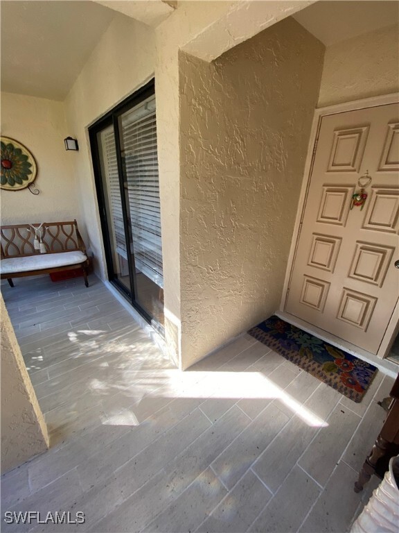 1820 Kings Lake Blvd in Naples, FL - Building Photo - Building Photo